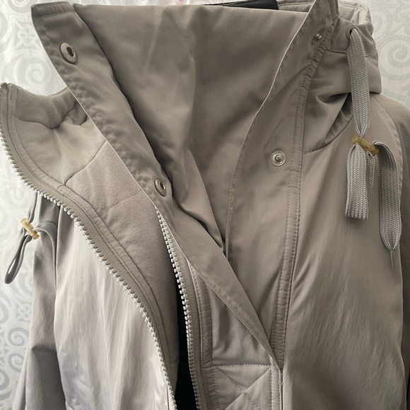 Stella McCartney for Adidas parka. Silver/Gray. 32/S - Picture 7 of 13